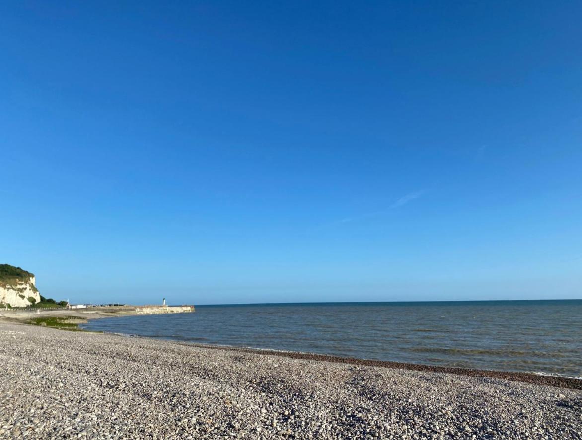 St Valery En Caux, Apt Vue Mer Et Falaise: Le Bleu De Lo Saint-Valery-en-Caux Exterior photo
